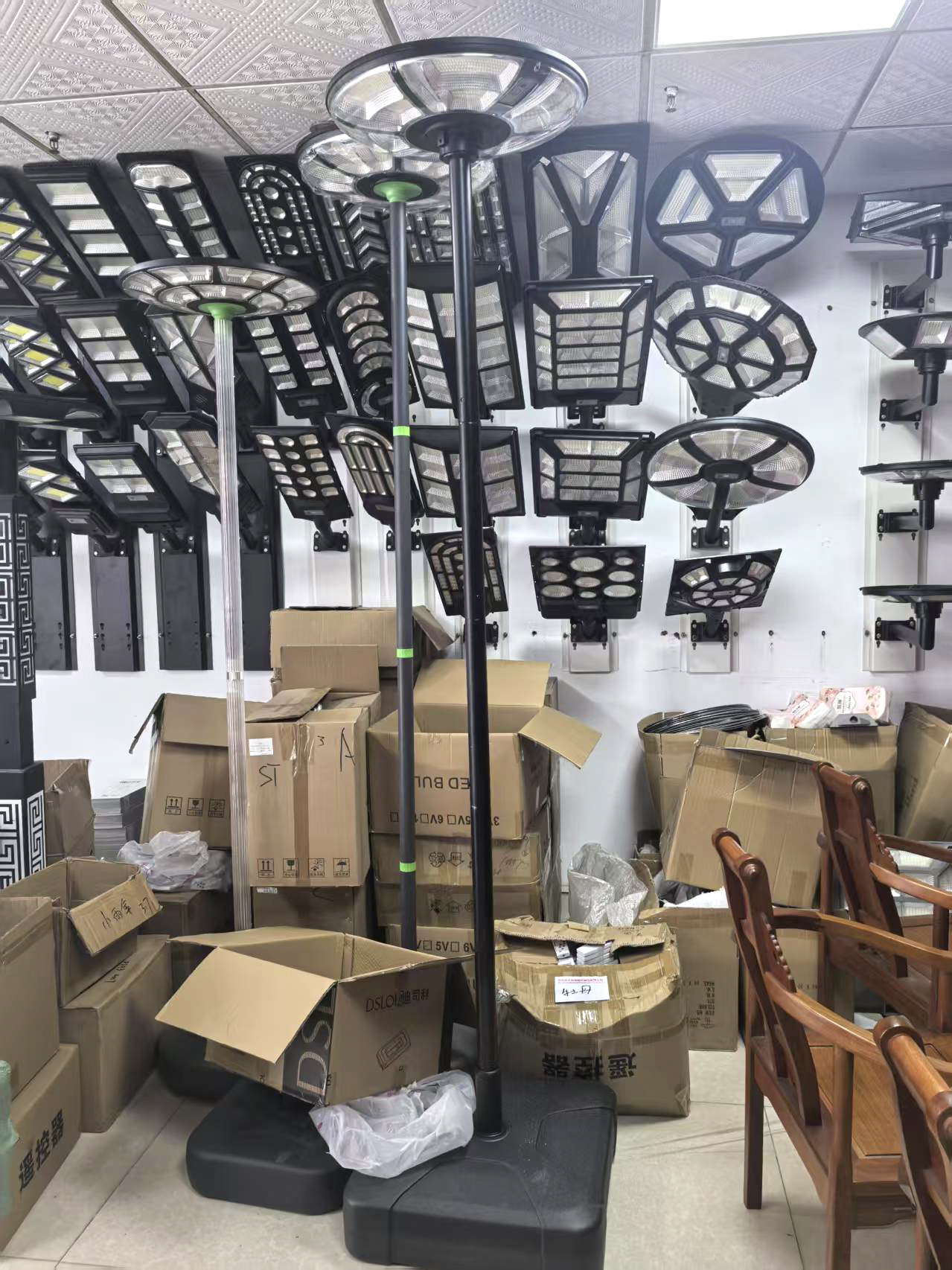 太陽(yáng)能庭院燈-天眼116(圖4) 太陽(yáng)能庭院燈-天眼116(圖4)